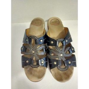 Dansko wedge sandal slides flower cutout Size 40